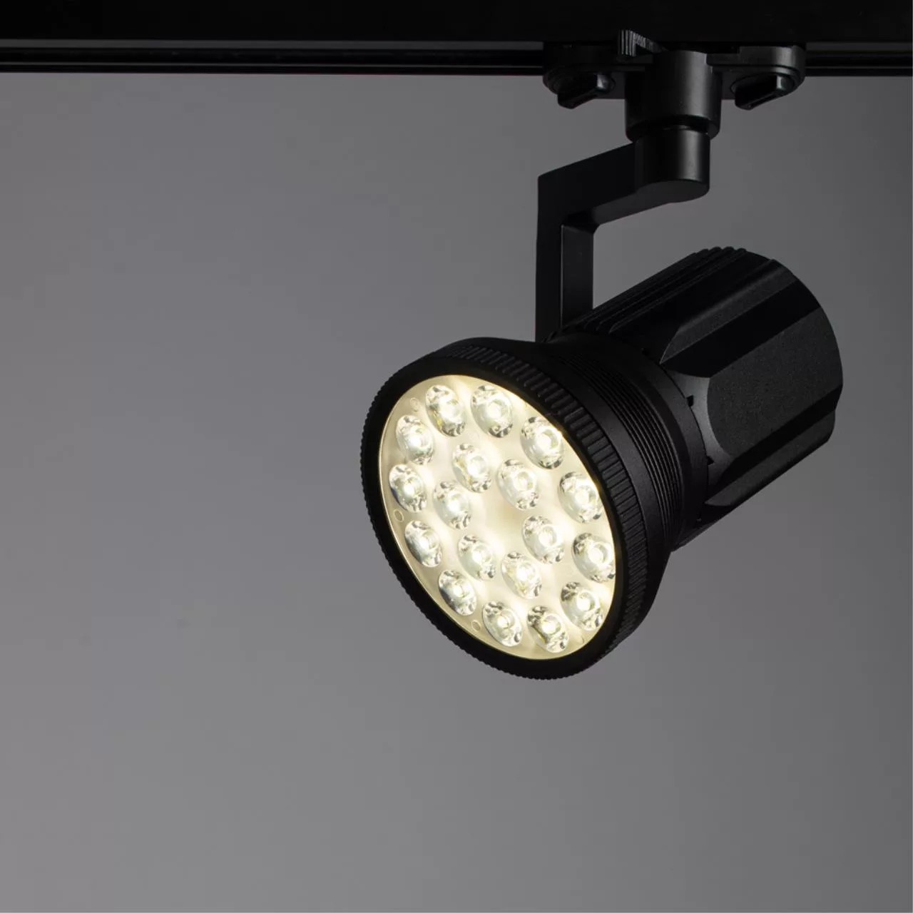 Track lights. Трековый светильник Arte Lamp track Lights a1310pl-1bk. Светодиодный трековый светильник на шину Arte Lamp track Lights a6709pl-1wh. Трек три светильника. Track Lights фонарик.